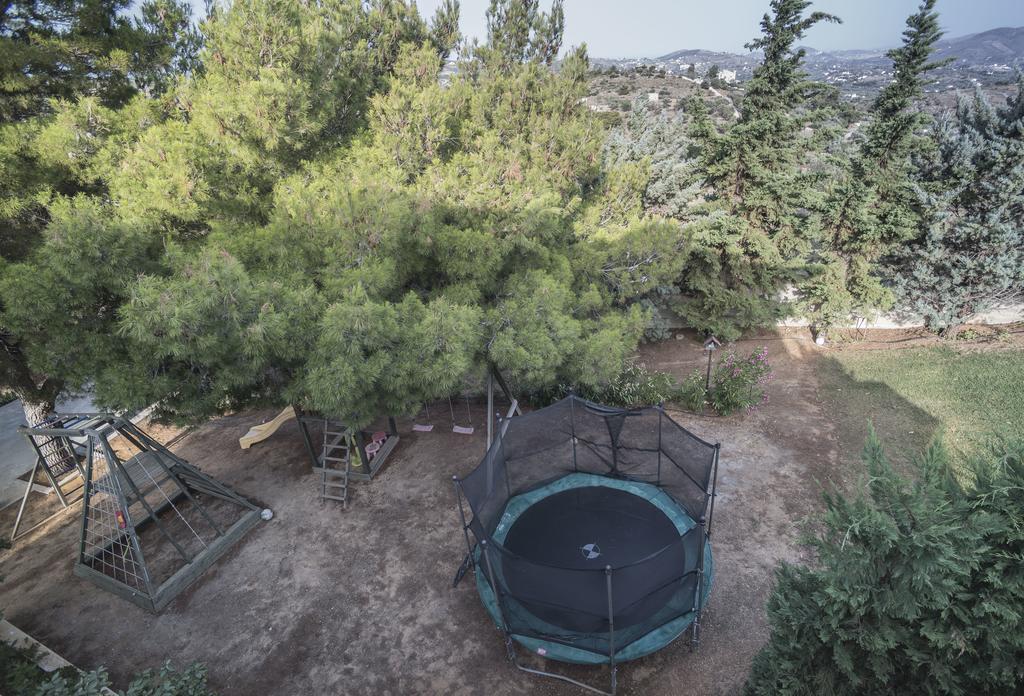 Villa Corina Near The Airport Kouvaras Bagian luar foto