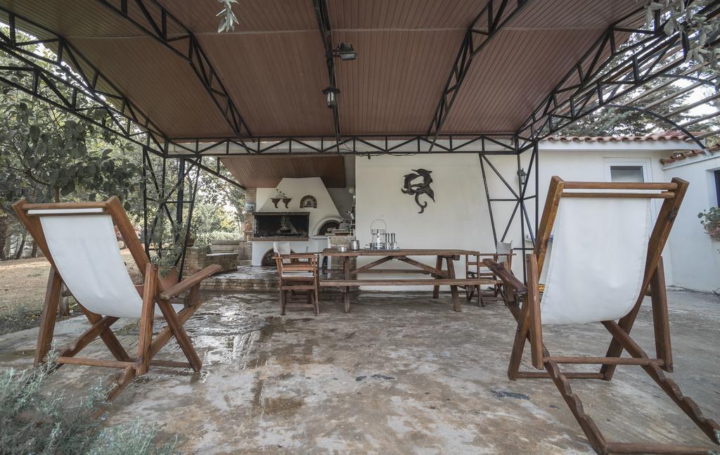 Villa Corina Near The Airport Kouvaras Bagian luar foto