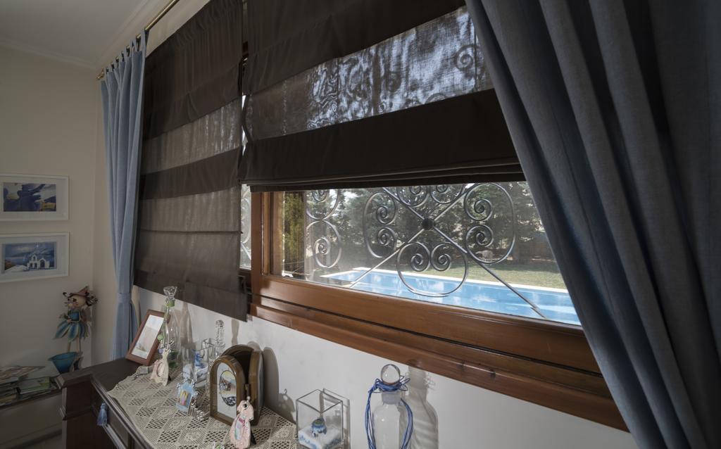 Villa Corina Near The Airport Kouvaras Bagian luar foto